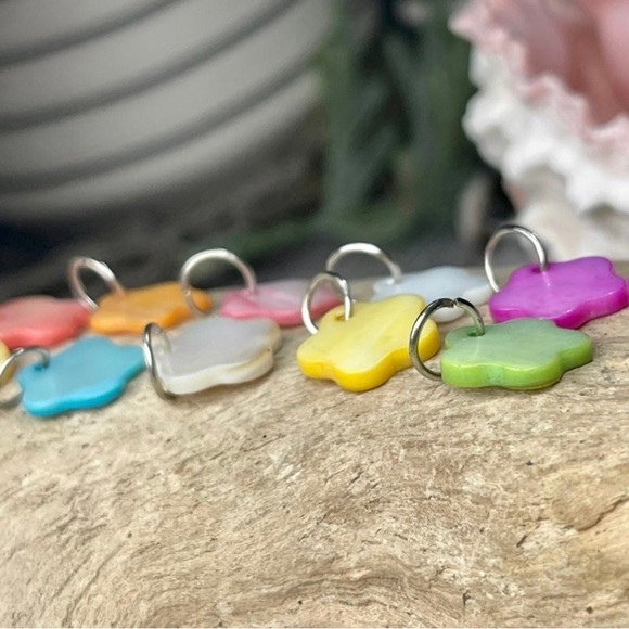 NEW! Mother of Pearl Shell Flowers Charms Toggle Bracelet & more DIY BUNDLE LOT - Picture 11 of 15